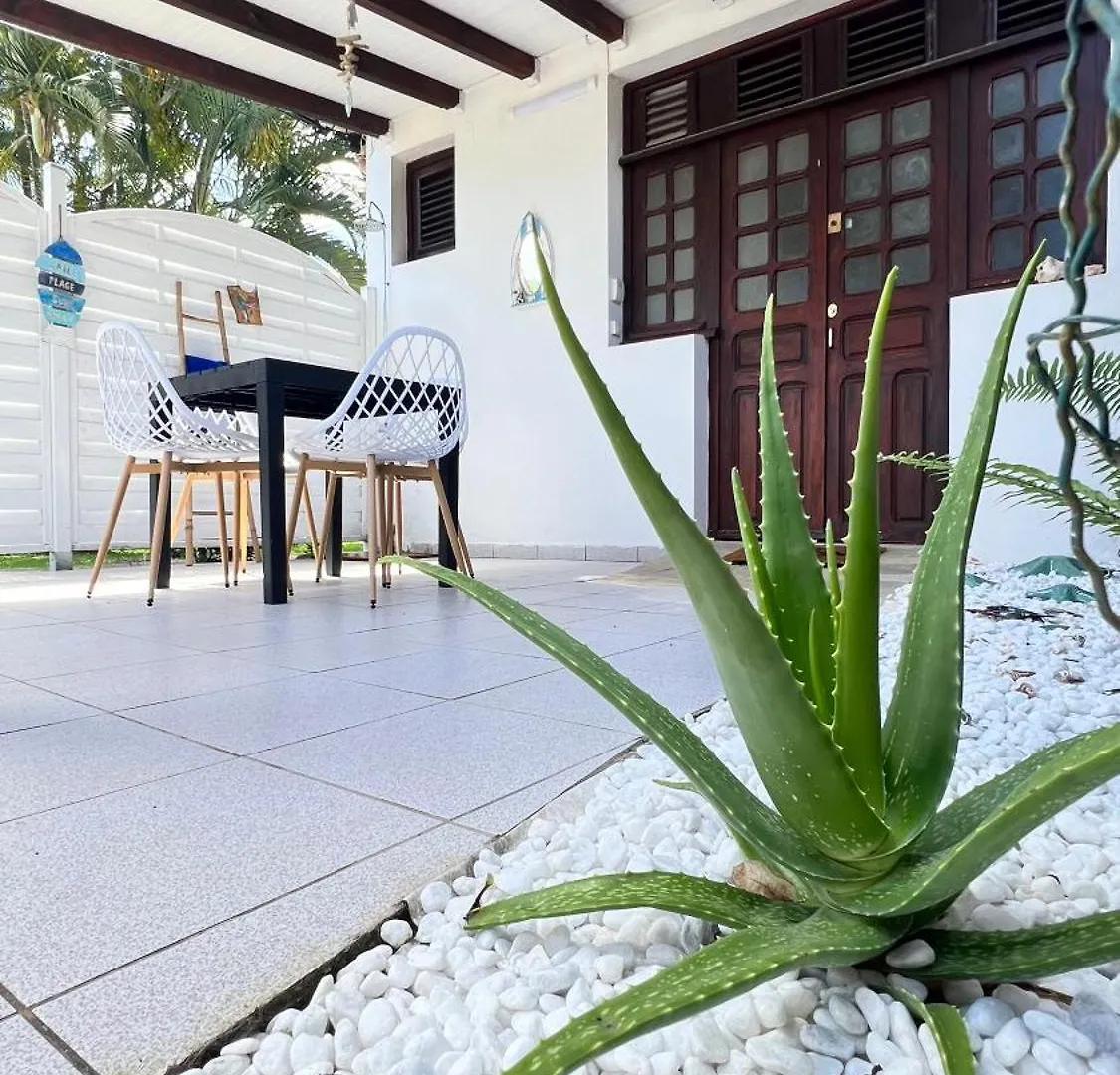 דירה לה טרואז אילט Superbe Bungalow A 2Min A Pied De La Plage Des Trois-Ilets מרטיניק